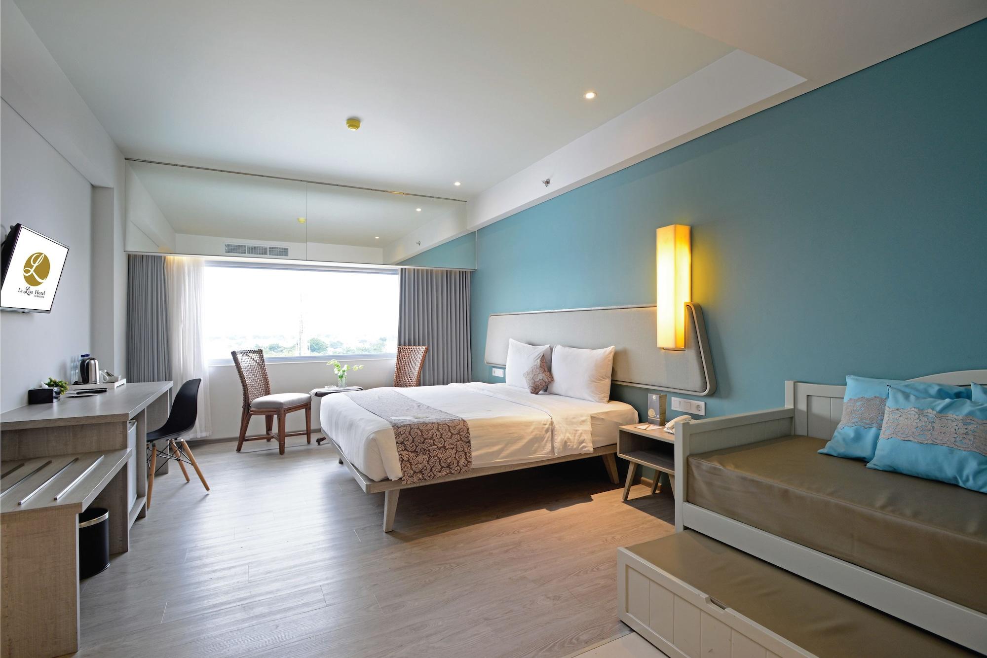 La Lisa Hotel סוראבאיה מראה חיצוני תמונה
